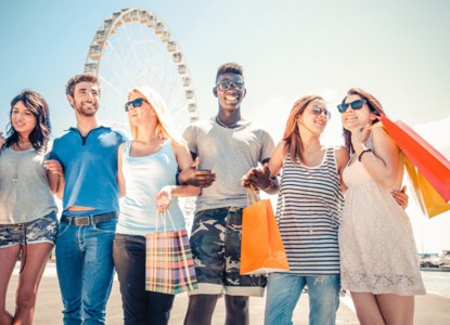 Những lần diện đồ “nhái” kém tinh tế của mỹ nhân Việt