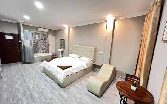 ផ្ទះសំណាក់ សួនសែនសុខ ប៊ូទឹក ភ្នំពេញ