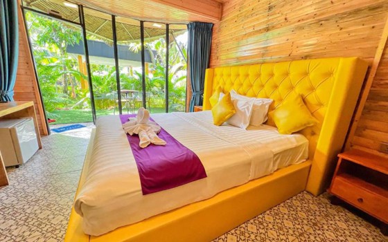 Moly រីសត​ ខេត្តកំពត