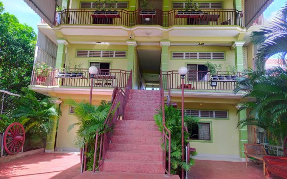 ផ្ទះសំណាក់​ Phalla Riverside​​ កំពង់ចាម