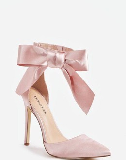 ស្បែកជើងកែងខ្ពស់ 