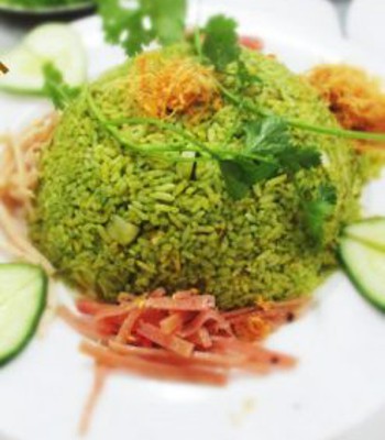 Cơm chiên muối é