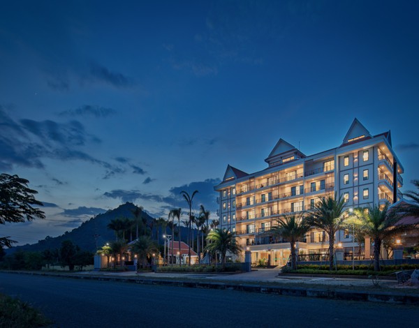 Vakara Hotel Kep - សណ្ឋាគារ វ៉ាការ៉ាកែប