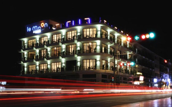 សណ្ឋាគារ Amanjaya Pancam Suites ភ្នំពេញ