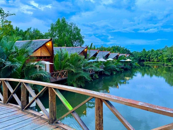 វី​ រីលេក្ស រី​សត ខេត្ត​កំពត