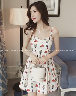 Đầm cúp ngực 2 dây Lips