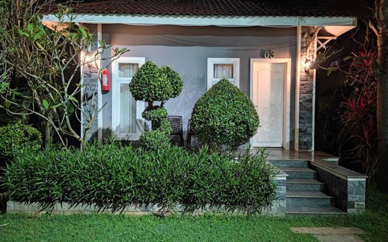 Ruby រីសត​ ខេត្តប៉ៃលិន