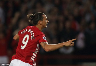 Ibrahimovic: Vua & huyền thoại ở MU, ngôi sao năm 2016