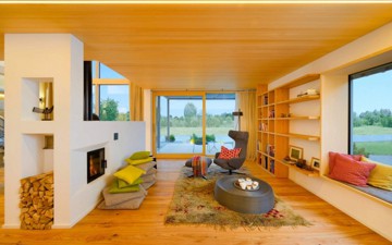 ទីផ្សារអនឡាញនិងទីផ្សារតាមបែបប្រពៃណី