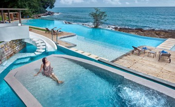 រីសត និងស្ប៉ា សណ្ឋាគារឯករាជ្យ