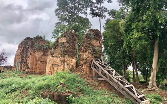 ប្រាសាទ ត្រពាំងប្រាសាទ ខេត្តឧត្តរមានជ័យ