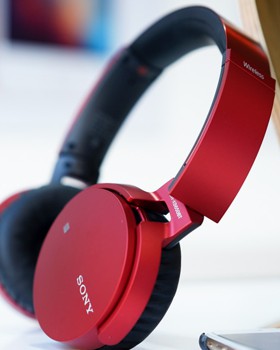 Tai nghe chụp tai Sony MDR