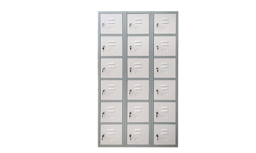 EIGHTEEN COMPARTMENT BLOCKE LOCKER