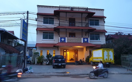 សណ្ឋាគារ កំពង់ស្ពឺស៊ីធី​ ក្រុងច្បារមន