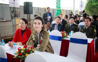 Huyền My giản dị tham dự buổi tiêu hủy ngà voi và sừng tê giác