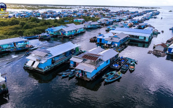 សហគមន៍ភូមិបណ្តែតទឹកកំពង់​លួង