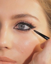 2 phút kẻ mắt cực xinh như gái Hàn