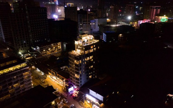 La Vogue Sky Bar/ SS