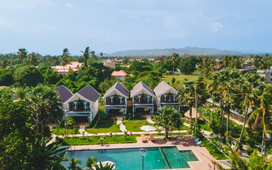 សាន់សេដ រីស៊ត - Sunset Resort