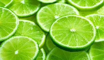 Vì sao nên uống nước chanh ấm vào buổi sáng?