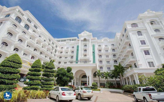 White Sands Palace Hotel ព្រះសីហនុ