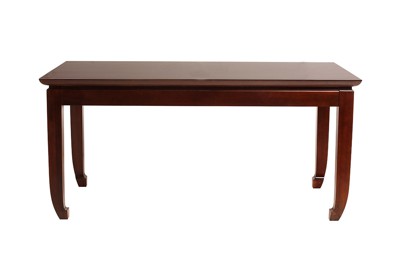 តុអាហារ 8 កៅអី