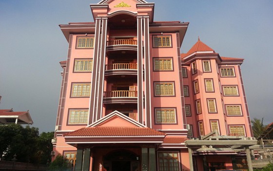 សណ្ឋាគារ Luck Life World Hotel ខេត្តក្រចេះ