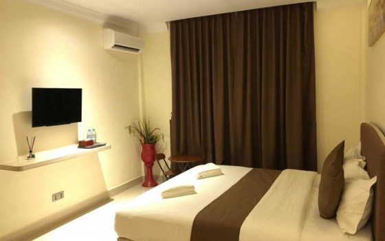 ផ្ទះសំណាក់ សេវេន សែនសុខ​ ភ្នំពេញ