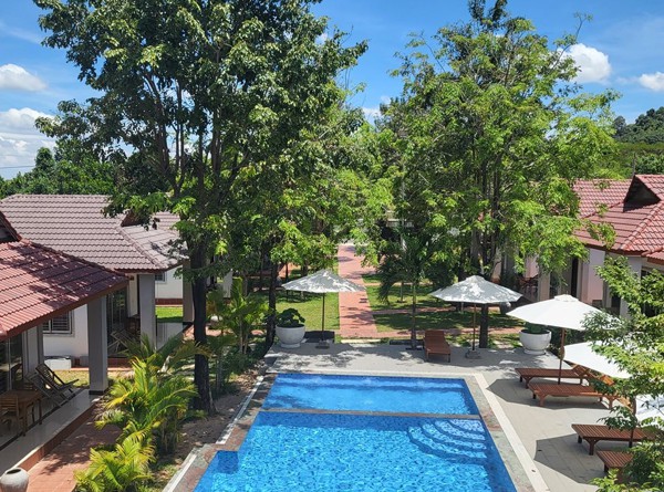 កែប ឃ្វីន ប៊ូទិក - Kep Queen Boutiques