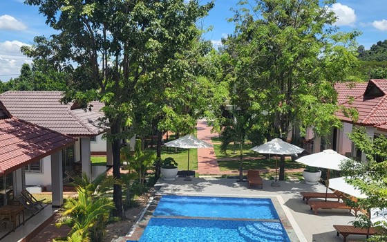 កែប ឃ្វីន ប៊ូទិក - Kep Queen Boutiques