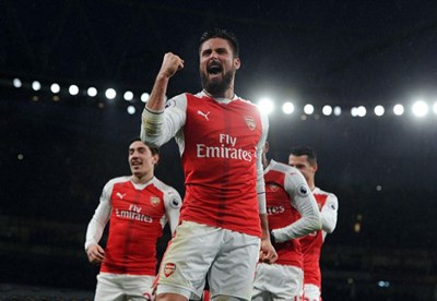 Thắng nhẹ Crystal Palace, Arsenal vào Top 3