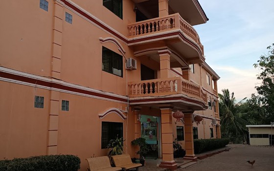 ផ្ទះសំណាក់បុត្រឧត្តម