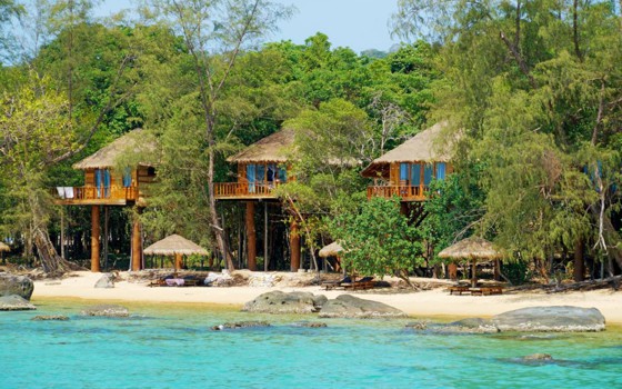 Tree House Bungalows នៅកោះរ៉ុង