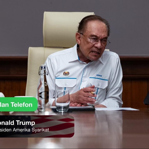 លោក ដូណាល់ ត្រាំ ហៅទូរសព្ទមកនាយករដ្ឋមន្រ្តីម៉ាឡេស៊ី ជជែករឿងបញ្ឈប់ការបាញ់គ្នារវាងកម្ពុជា-ថៃ !