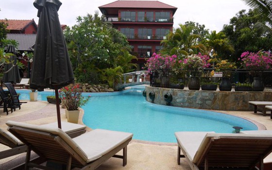 សណ្ឋាគារ Elephant Blanc ( Domrey Sor Apartment and Resort ) ភ្នំពេញ