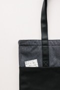 Kuro Tote in Black and Grey