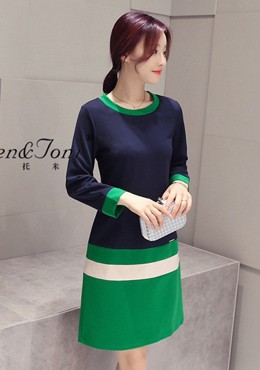 Đầm Suông Tay Dài Phối Màu