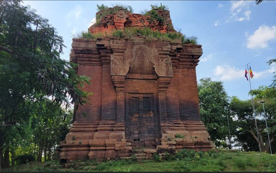 ប្រាសាទភ្នំដា ខេត្តតាកែវ