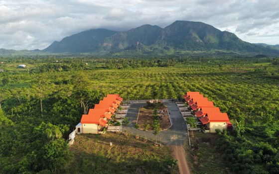 ផ្ទះលំហែរ​ ភីអិល​ ភ្នំទំព័រ​