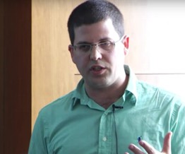 Trưởng nhóm kỹ thuật của Oculus bị cảnh sát bắt giữ vì lạm dụng tình dục bé gái 15 tuổi