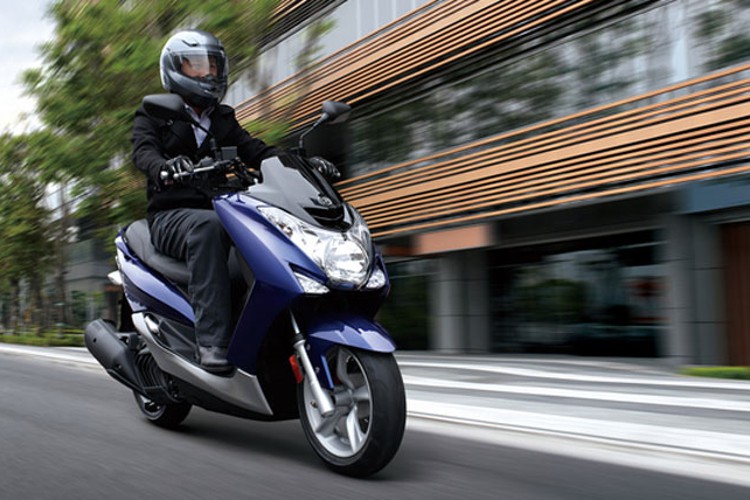 Yamaha triệu hồi xe ga SMax, đối thủ Honda PCX