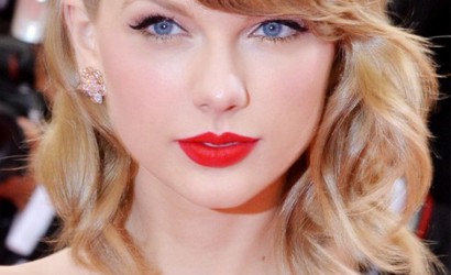 Nóng bỏng sắc son đỏ như Taylor Swift