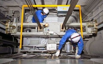 ការសាងសង់ និងការដំឡើងជណ្តើរយន្ត