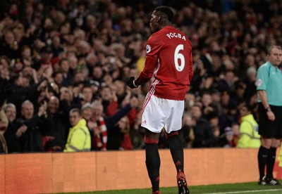 Pogba ghi bàn ấn định chiến thắng, M.U áp sát Top 5