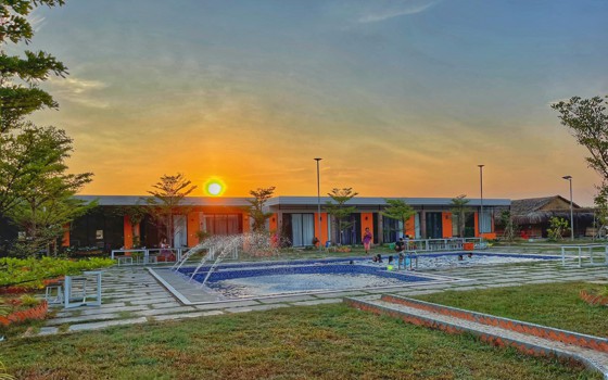 គីមហុីបឹងហ្គាឡូ កែប - Kim​ ​Hy Bungalows​ Kep