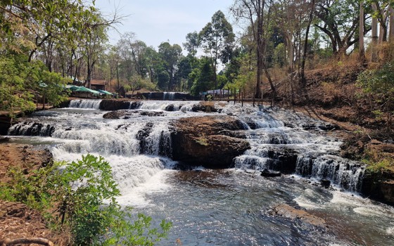 ទឹកធ្លាក់៧ជាន់ ខេត្តរនតគិរី