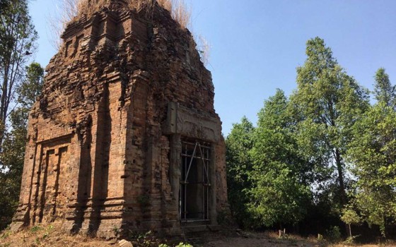 ប្រាសាទជើងអង ខេត្តកំពង់ចាម