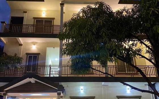 ផ្ទះសំណាក់ បែនហ្គោល ខេត្តកំពង់ស្ពឺ