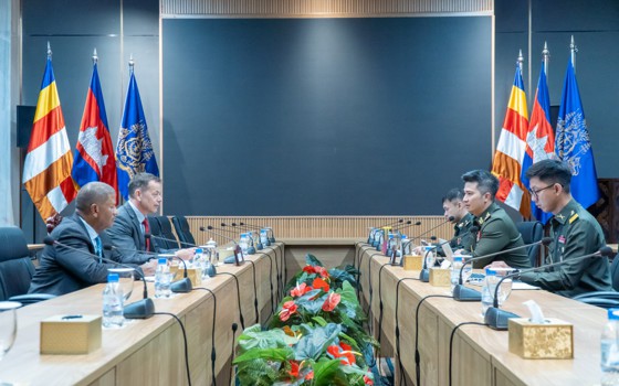 គណៈកម្មាធិការអន្តរជាតិនៃកាកបាទក្រហម៖ ទាហានយើងទាំង ១៨រូប នៃកងយោធពលខេមរភូមិន្ទ ដែលកំពុងស្ថិតក្រោមការឃុំគ្រងរបស់ភាគីថៃនោះ មានសុវត្ថិភាព និងមានសុខភាពល្អទាំងអស់គ្នា