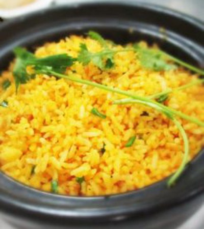 បាយឆាជាមួយត្រីប្រ៉ាយ